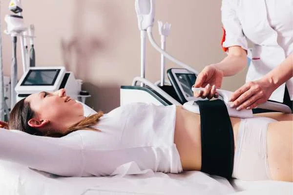 woman having body sculpting to help improve her body image and her mental health Nottingham